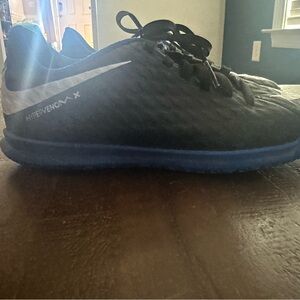 Nike Hypervenom X boys size 1y